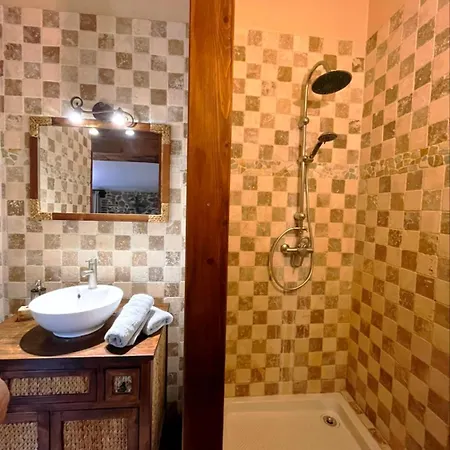 La Grange Exotique Апартаменты